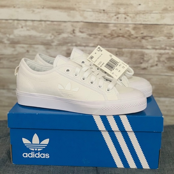 adidas Shoes - NWT ADIDAS Nizza Trefoil Women’s Sz 7 box included